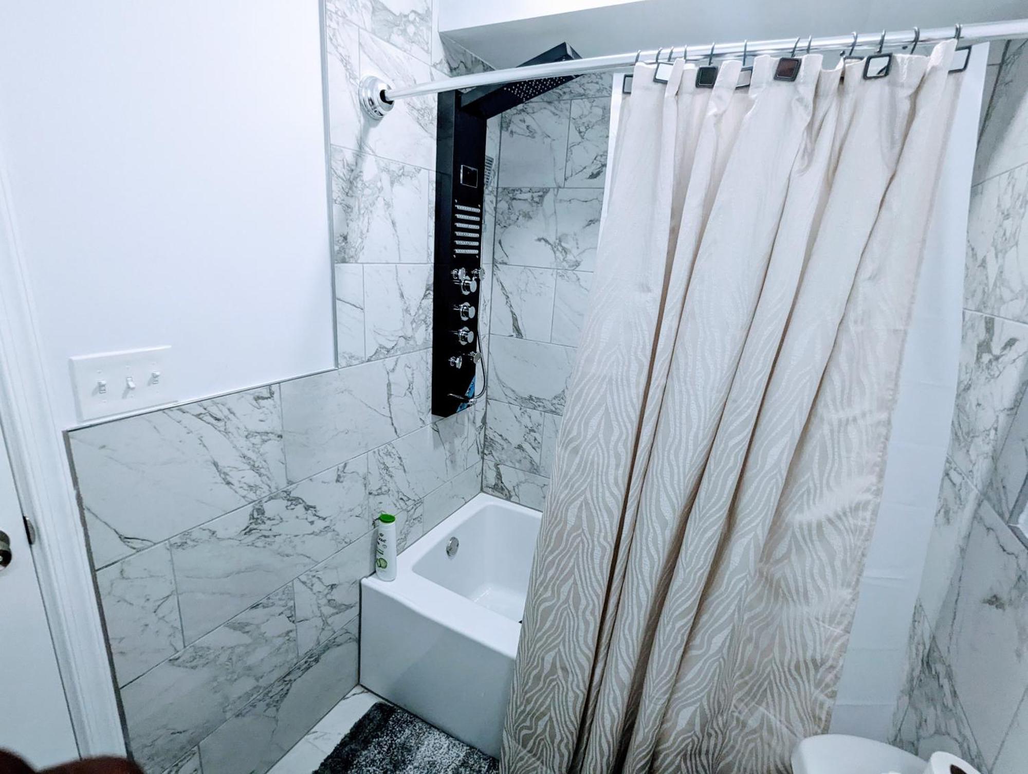 Luxurious 3 Bedroom Apt With A Beautiful Balcony Washington Pokoj fotografie