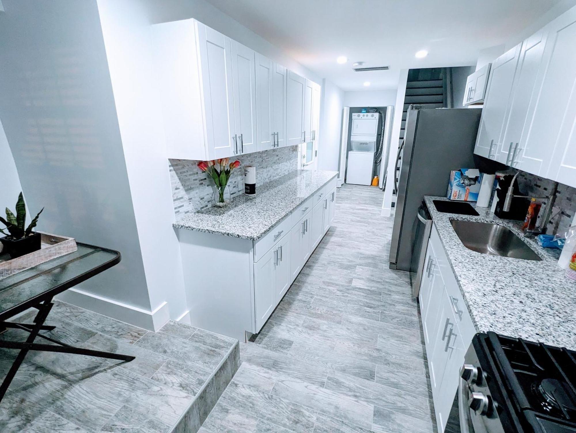 Luxurious 3 Bedroom Apt With A Beautiful Balcony Washington Pokoj fotografie